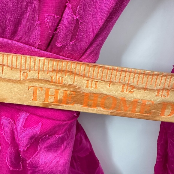 BAND OF THE FREE Kiss me fuchsia peplum ruffled textured party mini dress NWT M - Picture 12 of 16